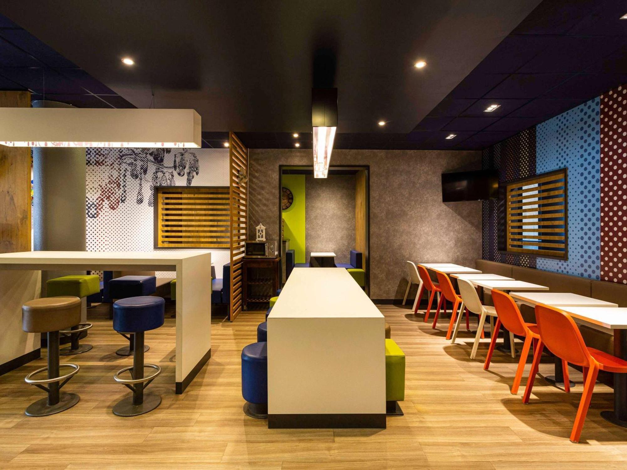 Ibis Budget Bordeaux Centre - Gare Saint Jean Bagian luar foto