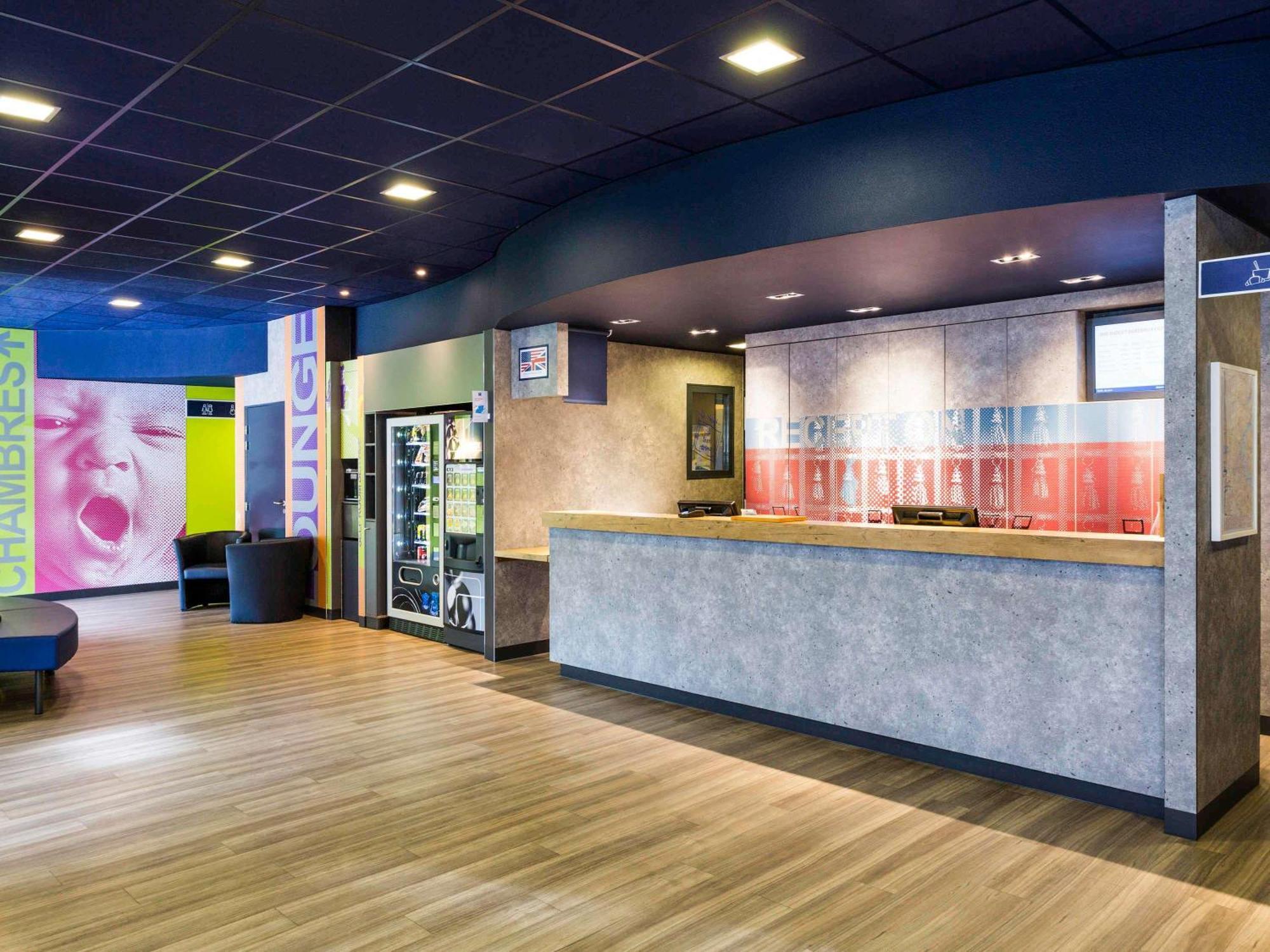 Ibis Budget Bordeaux Centre - Gare Saint Jean Bagian luar foto