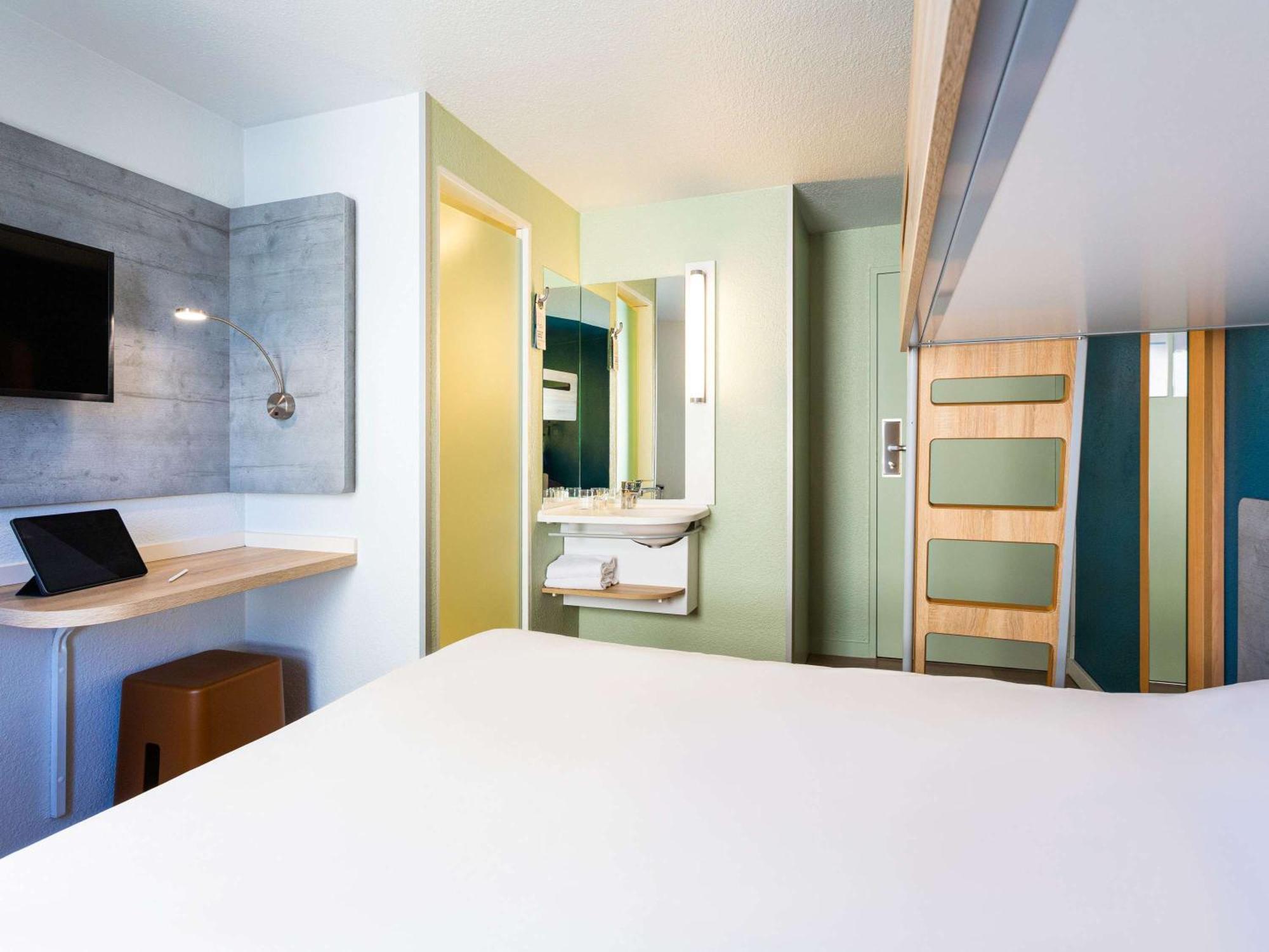 Ibis Budget Bordeaux Centre - Gare Saint Jean Bagian luar foto
