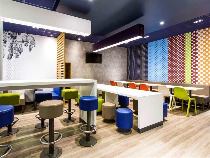 Ibis Budget Bordeaux Centre - Gare Saint Jean Bagian luar foto